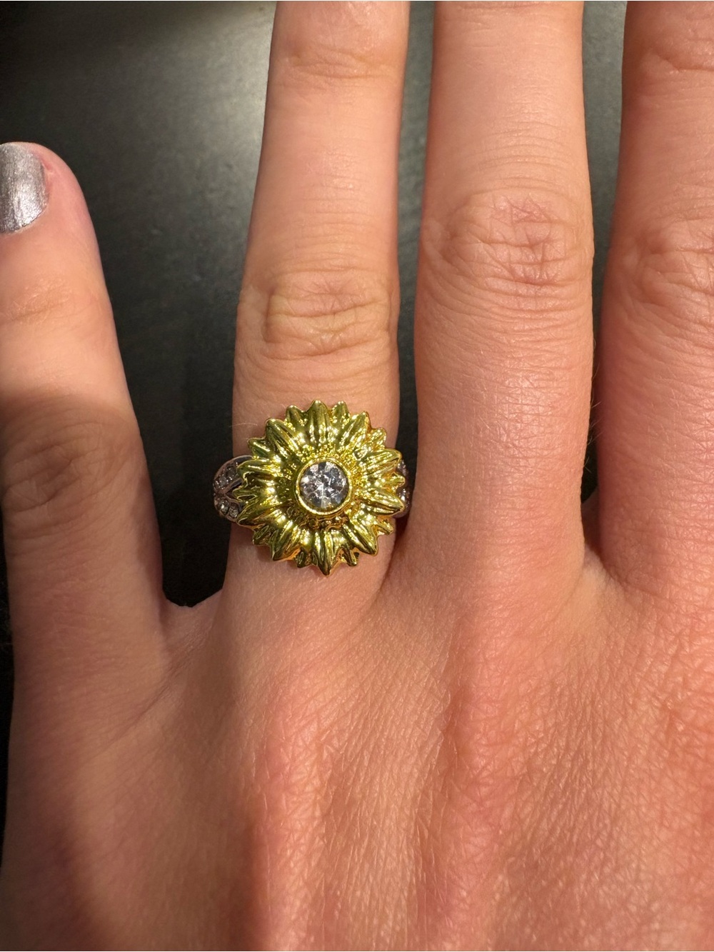 Sunflower Crystal Ring - Gold Tone